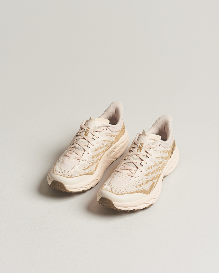 Herren | Hoka Speedgoat 5 Vanilla/Wheat | Hoka One One | Hoka Speedgoat 5 Vanilla/Wheat