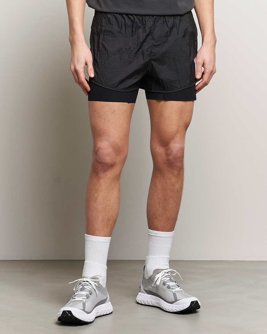 Herren |  | Satisfy | Rippy 3 Inch Trail Shorts Black