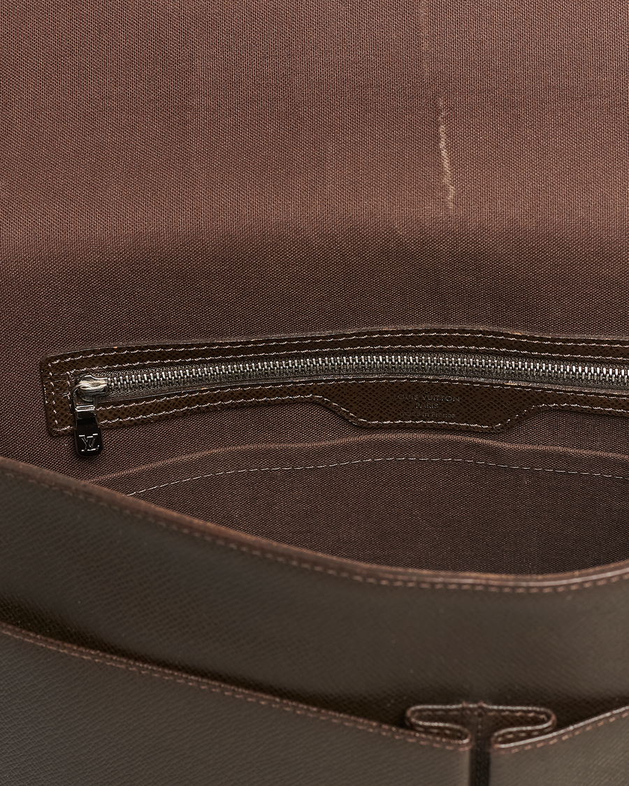 Herren | Louis Vuitton Pre-Owned Alexei Leather Messenger Bag Leather Brown | Louis Vuitton Pre-Owned | Alexei Leather Messenger Bag Leather Brown