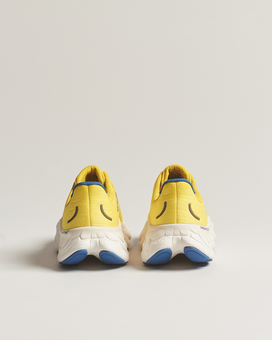 Herren | New Balance Running Fresh Foam X More v4 Ginger Lemon | New Balance Running | Fresh Foam X More v4 Ginger Lemon