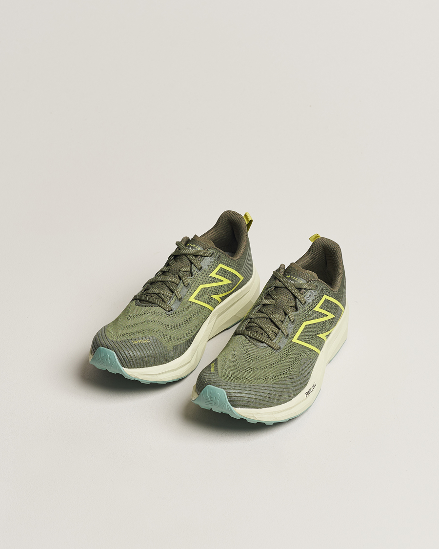 Herren | Active | New Balance Running | FuelCell Venym Dark Olivine