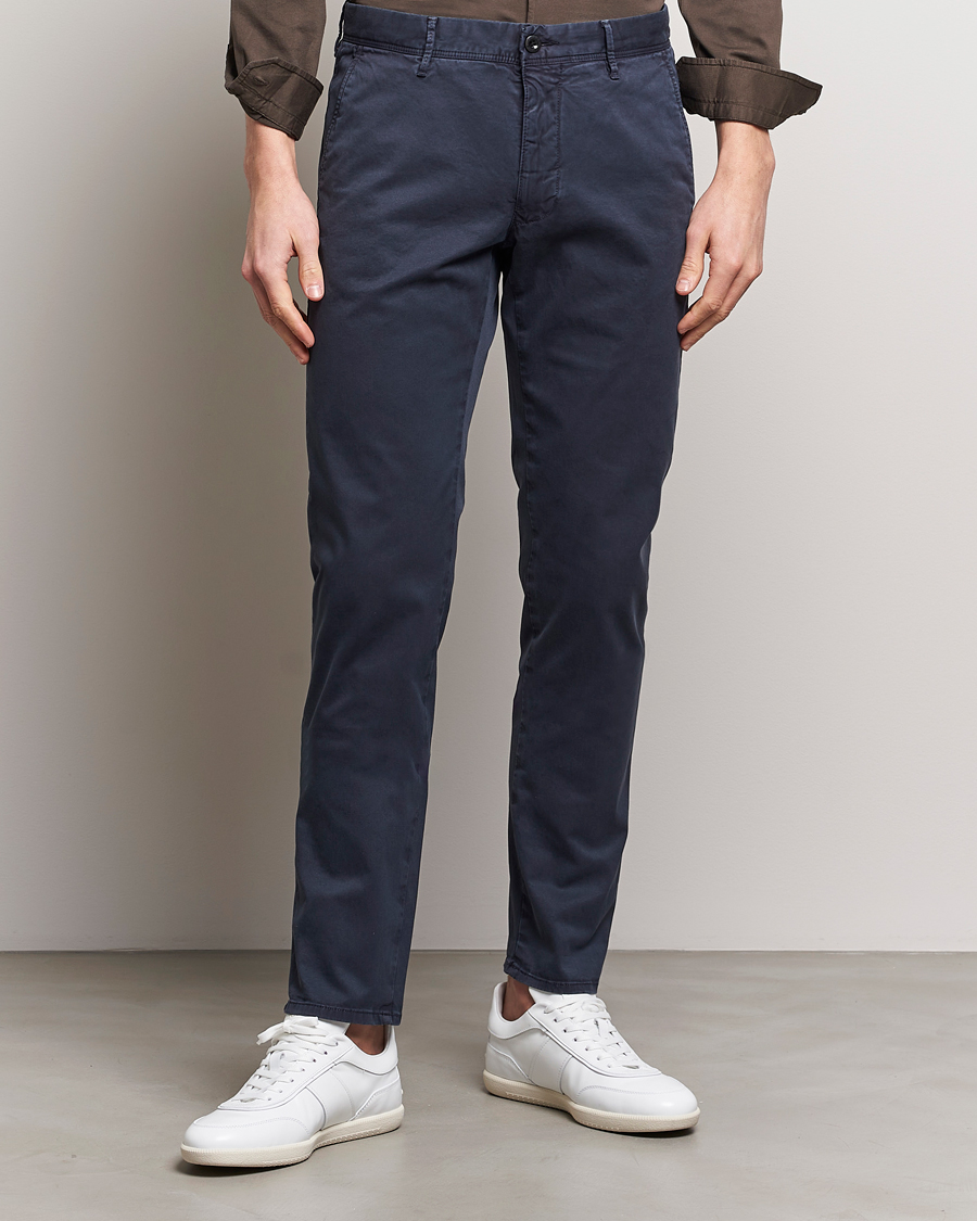 Herren | Italian Department | Incotex | Slim Fit Garment Dyed Slacks Navy