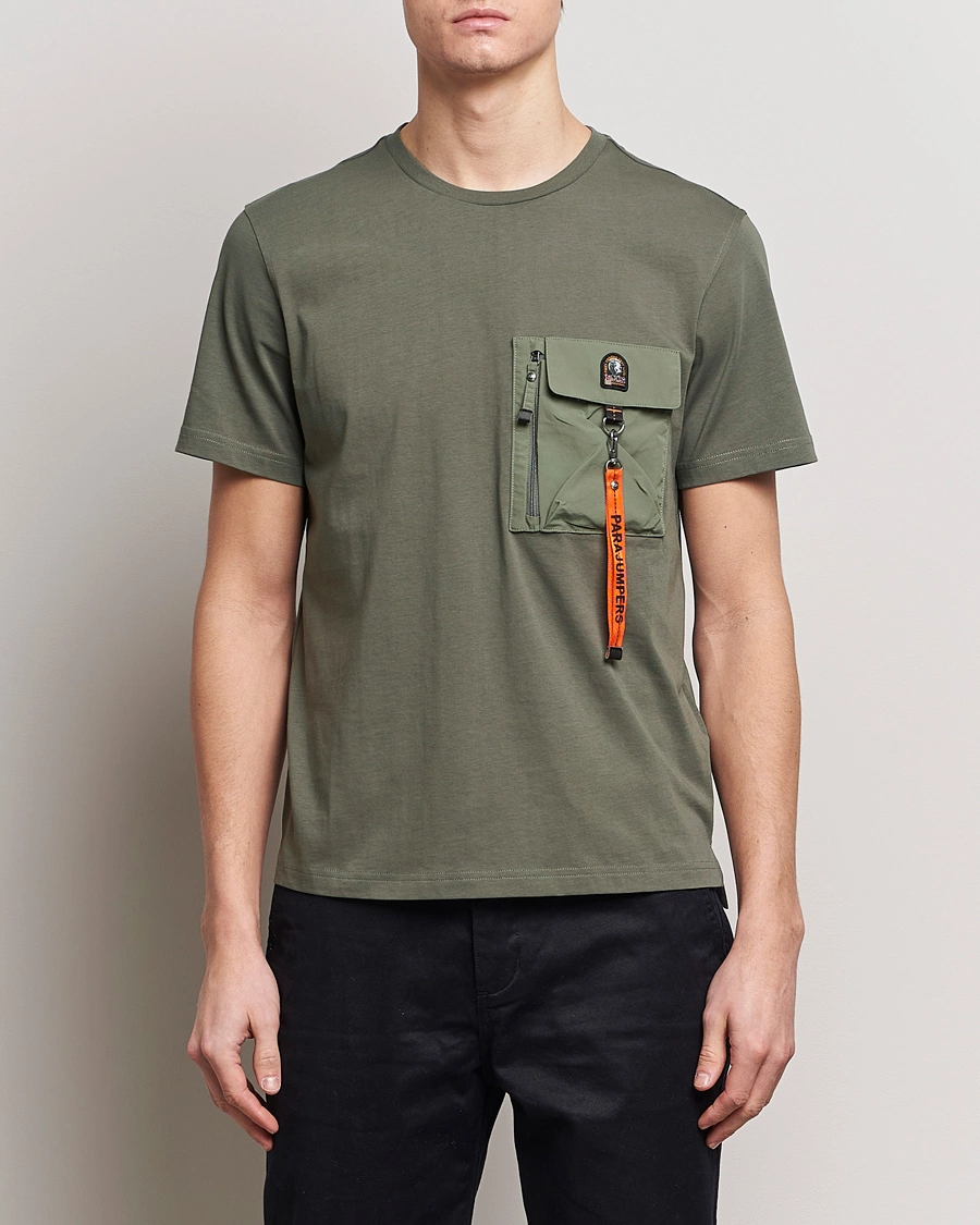Herren | Kurzarm T-Shirt | Parajumpers | Mojave Pocket Crew Neck T-Shirt Thyme Green