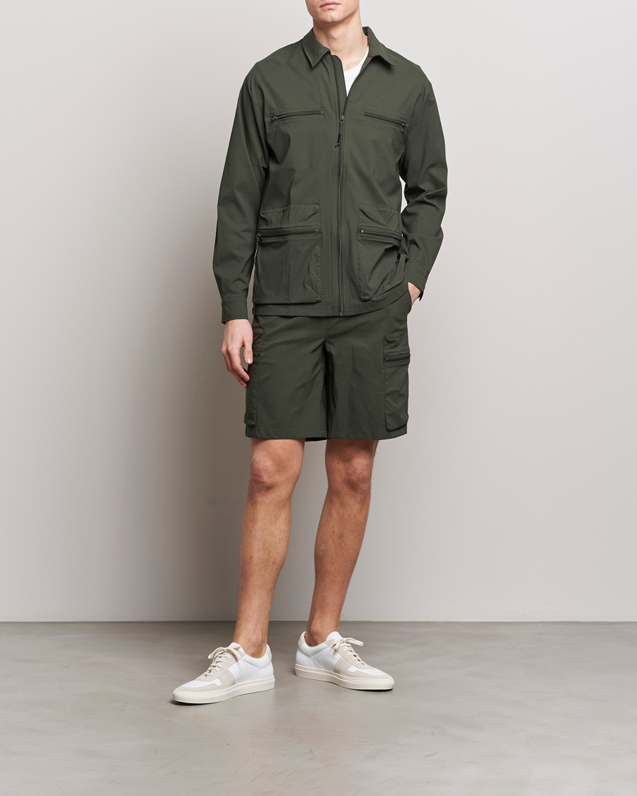Herren | Shorts | RAINS | Tomar Ripstop Cargo Shorts Green
