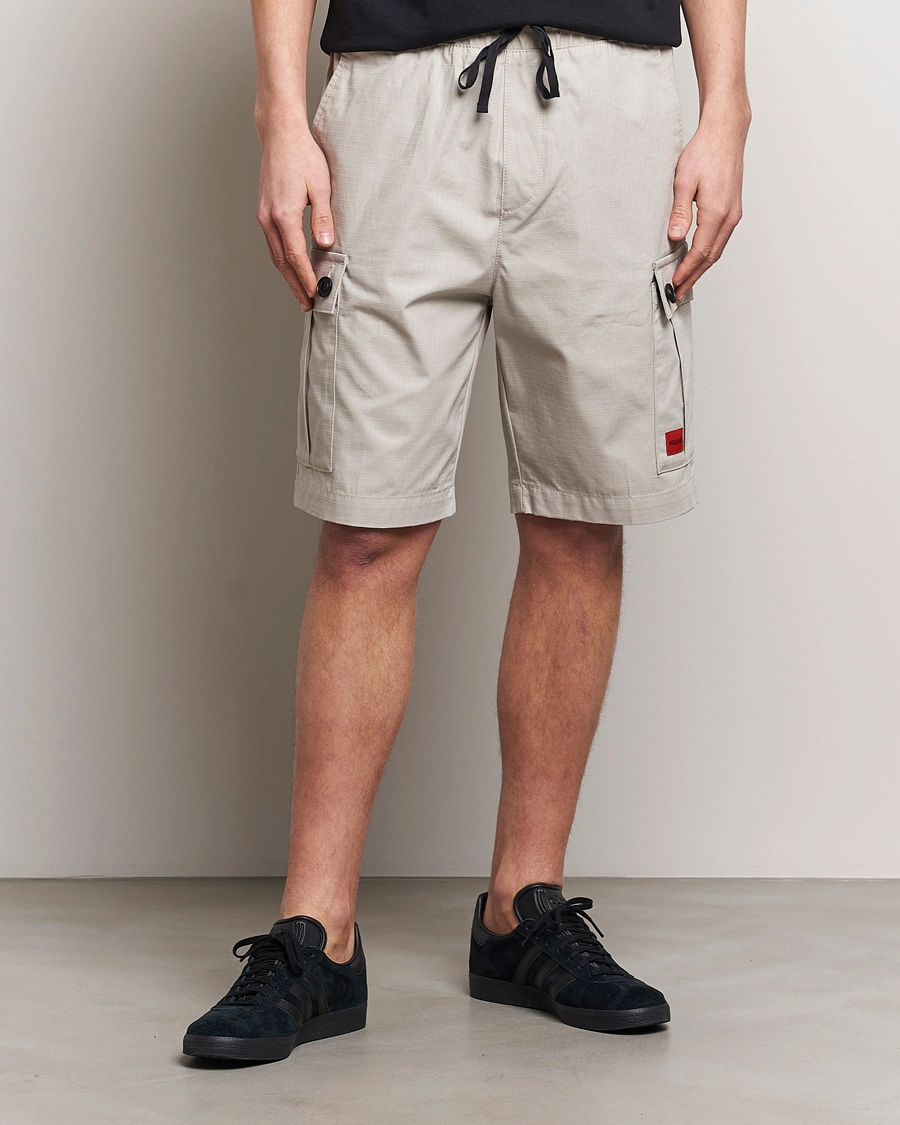 Men | Sweatshorts | HUGO | Garlio Cotton Cargo Shorts Light Grey