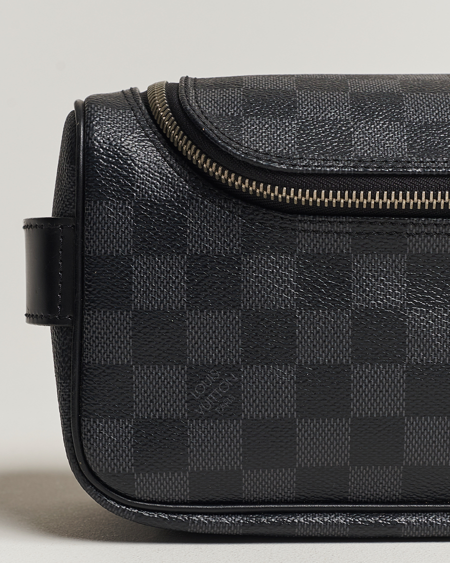 Herren | Louis Vuitton Pre-Owned Toiletry Bag Damier Graphite | Louis Vuitton Pre-Owned | Toiletry Bag Damier Graphite