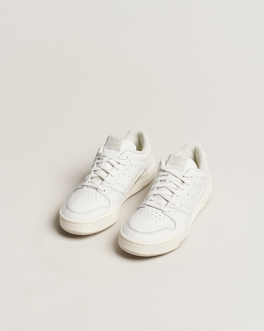 Herren | Weiße Sneakers | adidas Originals | Team Court 2 Sneaker Off White