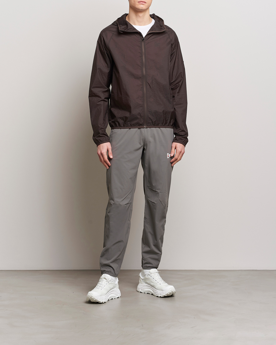 Herren | Jacken | District Vision | Ultralight Packable DWR Wind Jacket Cacao