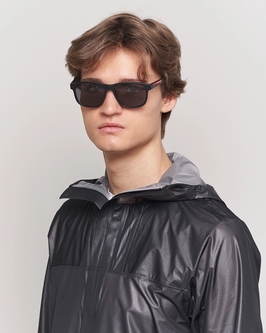 Herren | Prada | Prada Linea Rossa | 0PS 06YS Polarized Sunglasses Black
