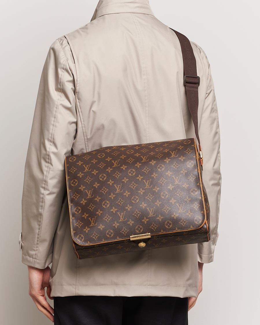 Abbesses messenger louis vuitton best sale