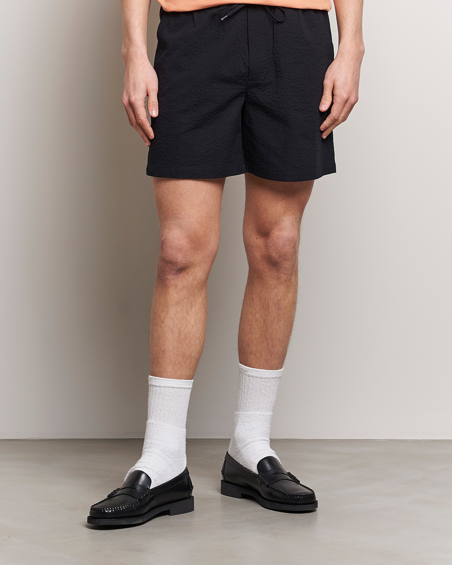 Herr | Kläder | LES DEUX | Patrick Seersucker Shorts Black