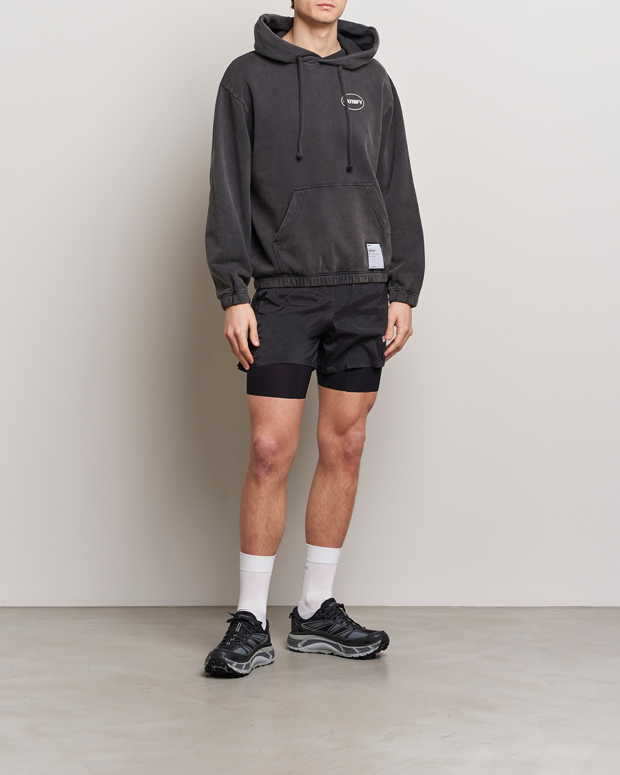 Herren | Shorts | Satisfy | TechSilk 5 Inch Shorts Black