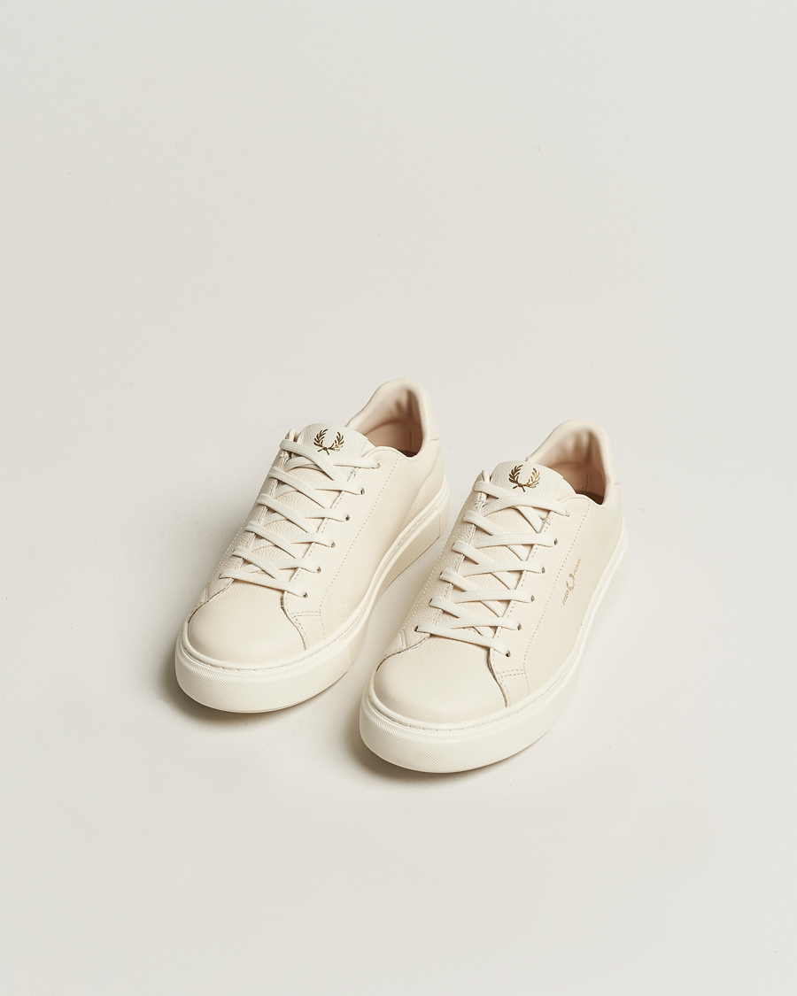 Men | Shoes | Fred Perry | B71 Grained Leather Sneaker Ecru