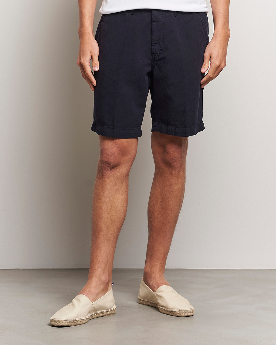 Herren | Neue Produktbilder | Oscar Jacobson | Poggio Washed Linen Shorts Navy