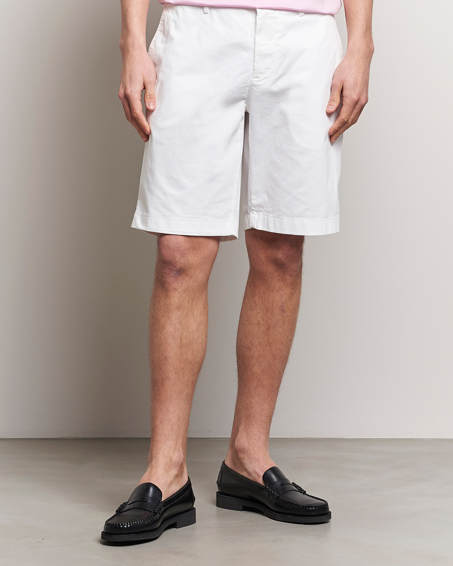 Herren | Shorts | J.Lindeberg | Nathan Cloud Satin Shorts White