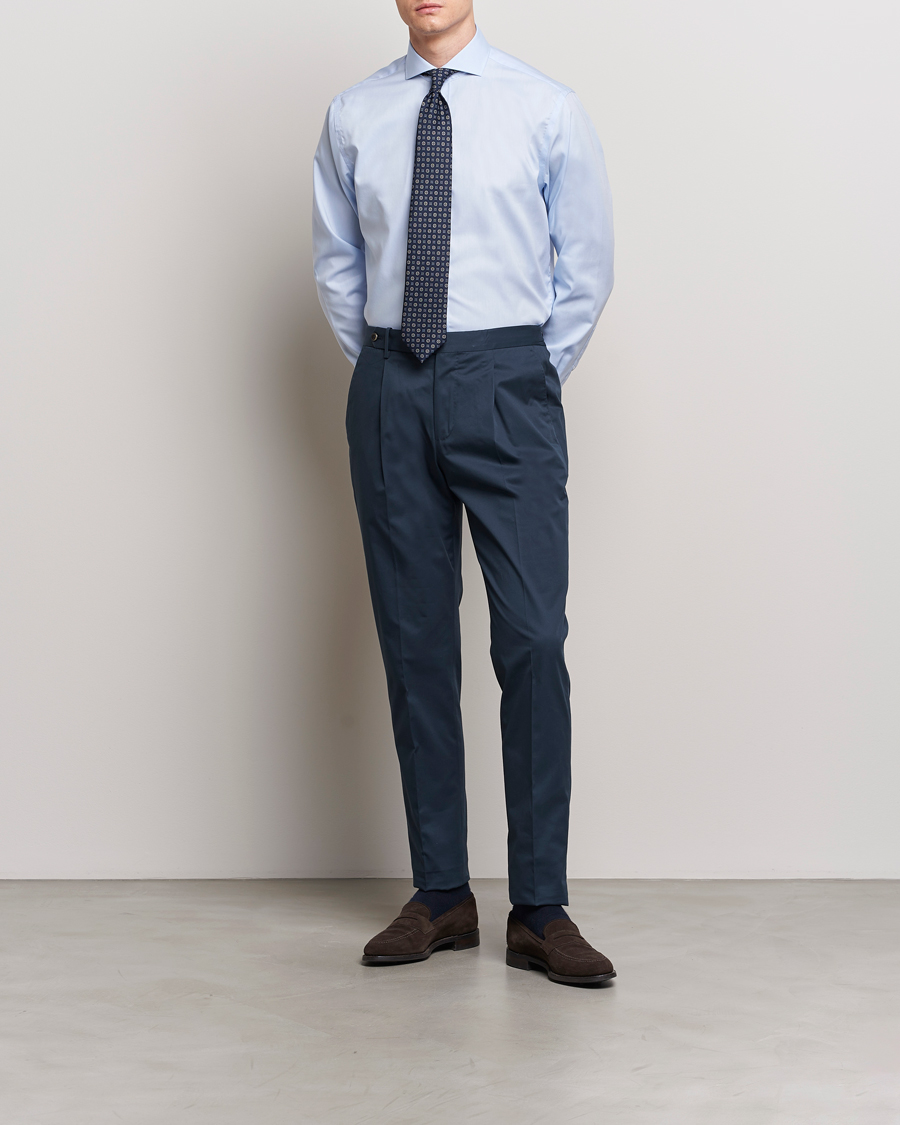 Herren | Hemden | Oscar Jacobson | Reg Fit Cut Away Non Iron Twill Light Blue