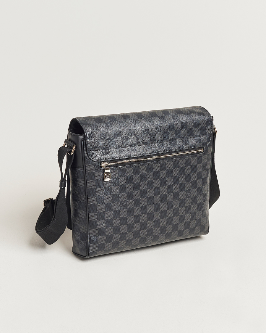 Herren | Louis Vuitton Pre-Owned District PM Messenger Bag Damier Graphite | Louis Vuitton Pre-Owned | District PM Messenger Bag Damier Graphite