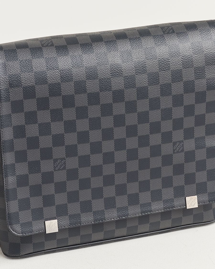 Herren | Louis Vuitton Pre-Owned District PM Messenger Bag Damier Graphite | Louis Vuitton Pre-Owned | District PM Messenger Bag Damier Graphite
