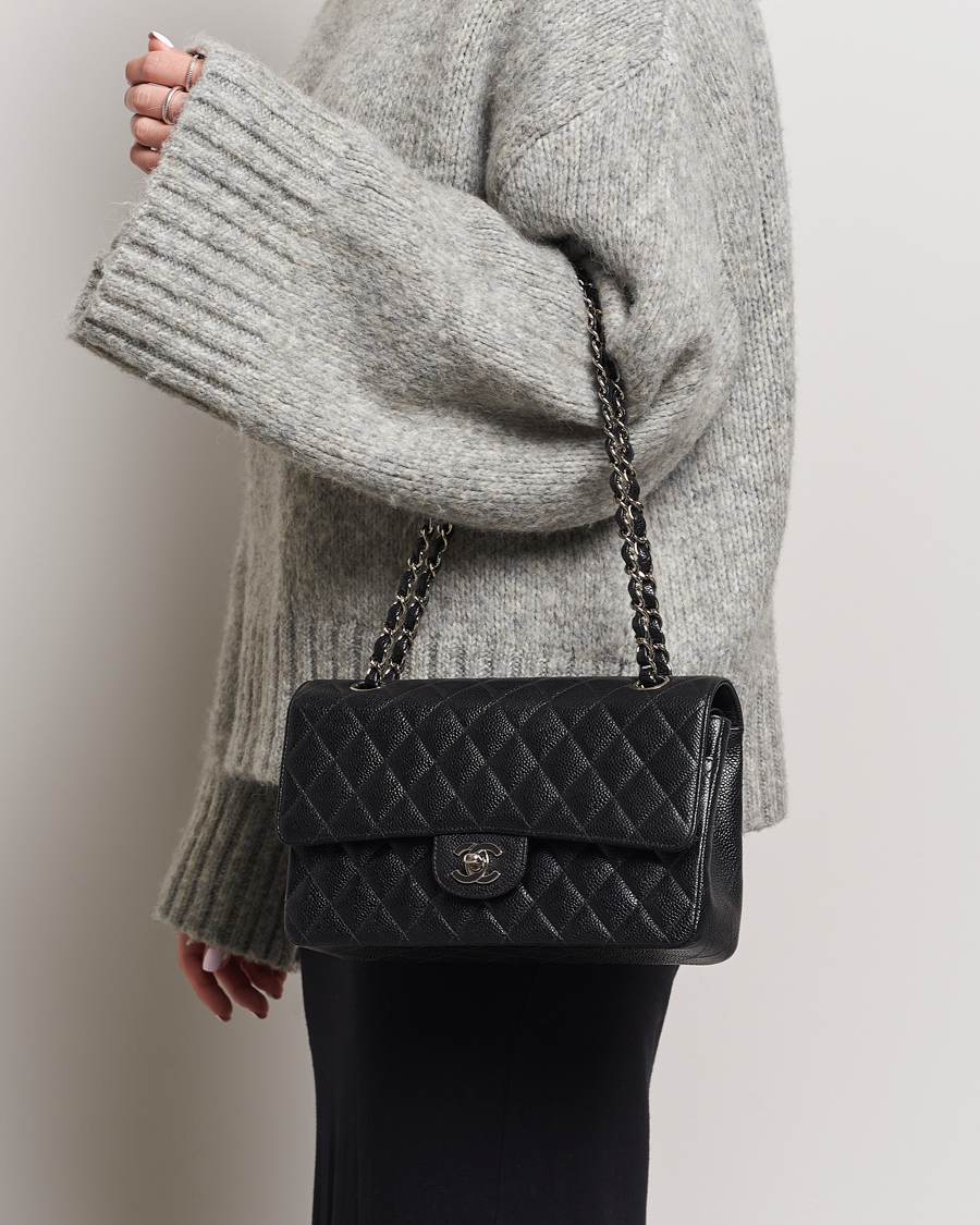 Herren |  | Chanel Pre-Owned | Classic Medium Double Flap Bag Caviar Leather Black