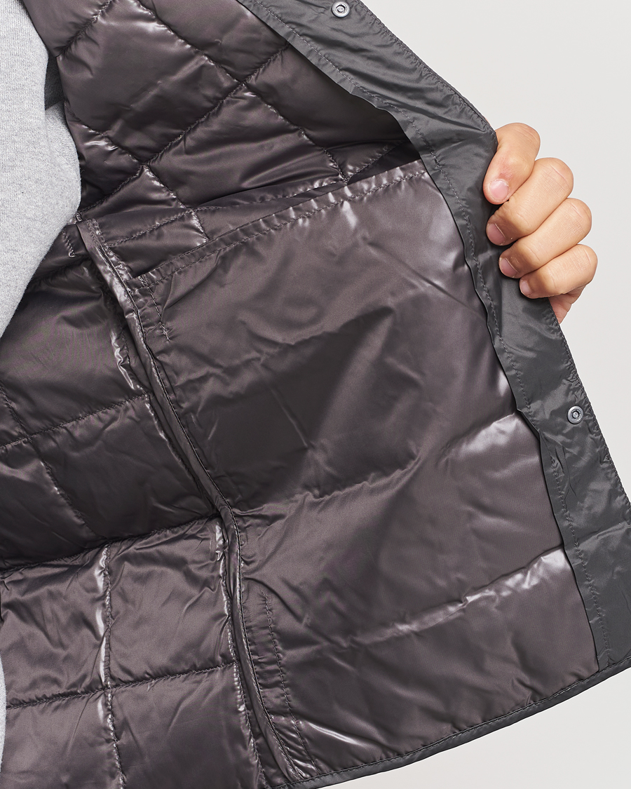 Herren | Jacken | TAION | V-Neck Lightweight Down Vest Dark Grey