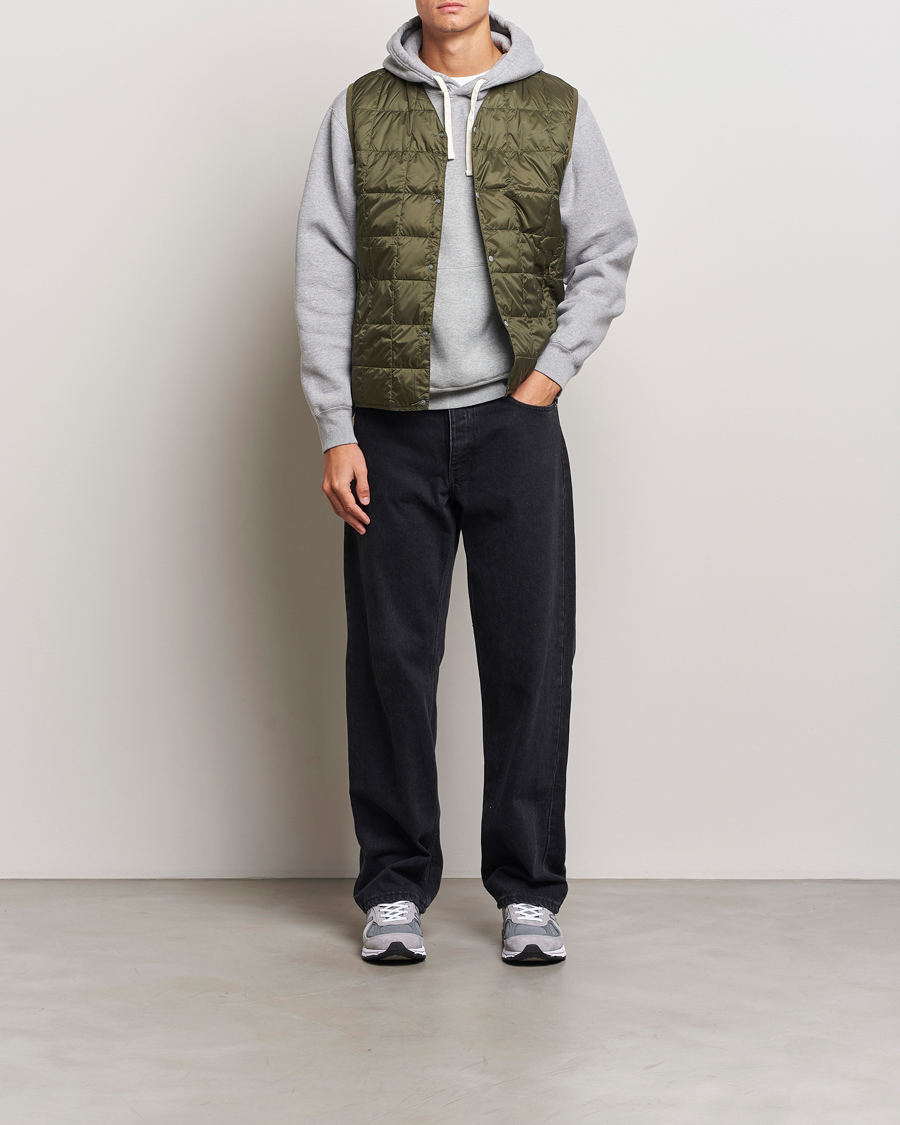Herren | Jacken | TAION | V-Neck Lightweight Down Vest Dark Olive