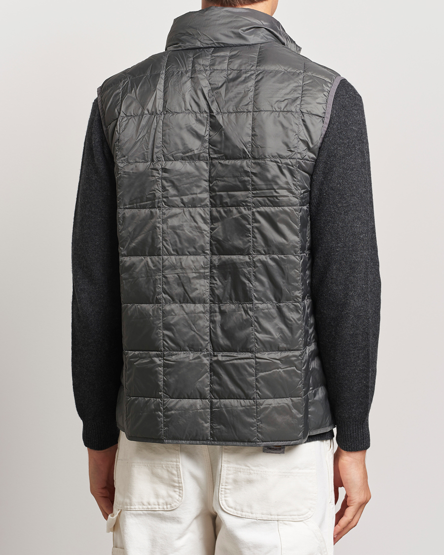 Herren | Jacken | TAION | High Neck Full Zip Lightweight Down Vest Charcoal