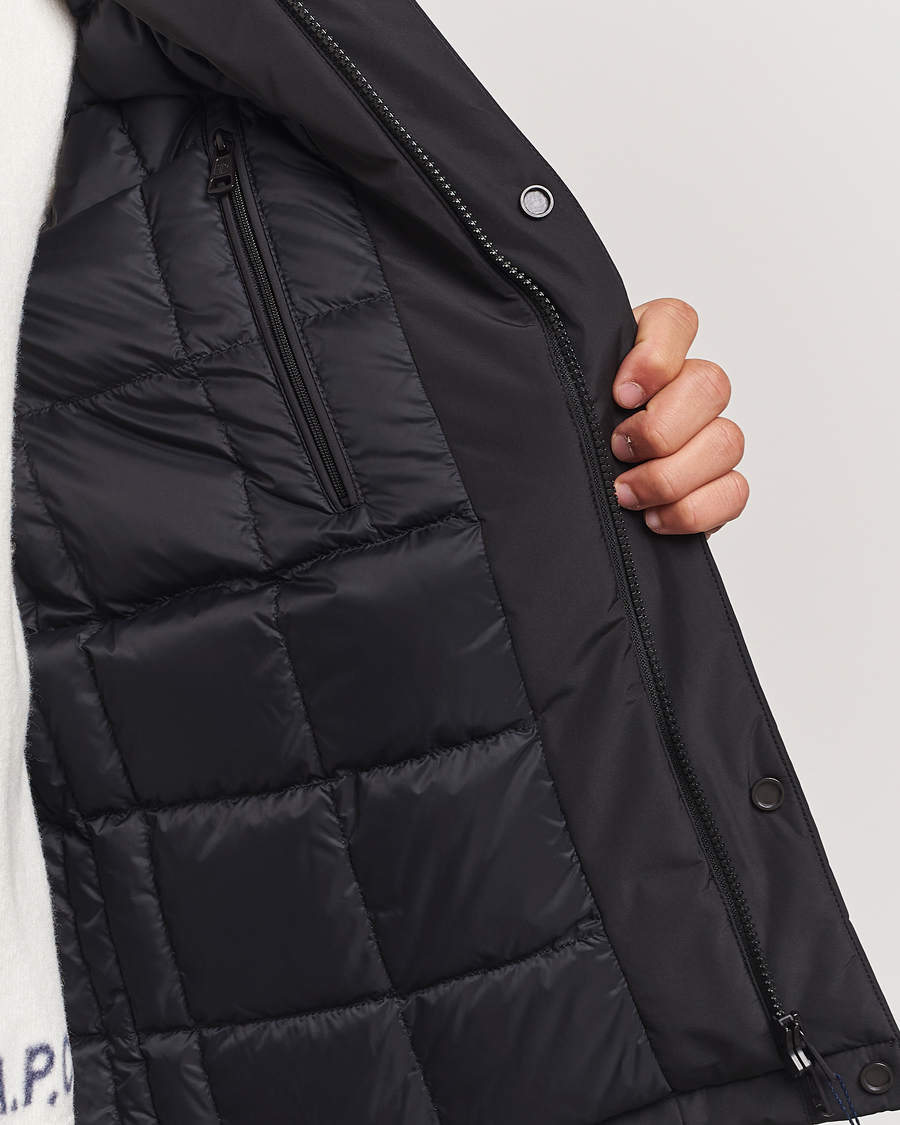 Moncler Sella Nylon Coat Black bei Care of Carl