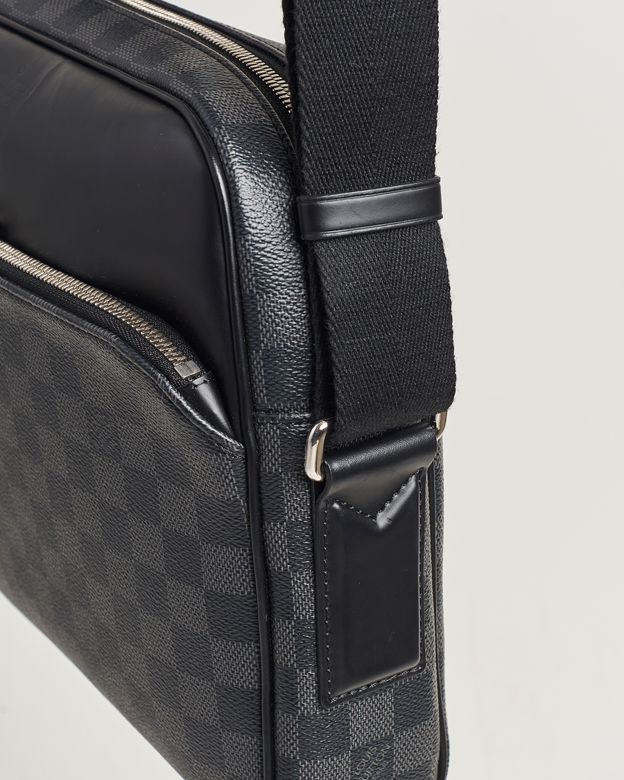 Herren | Louis Vuitton Pre-Owned Dayton Reporter MM Damier Graphite | Louis Vuitton Pre-Owned | Dayton Reporter MM Damier Graphite