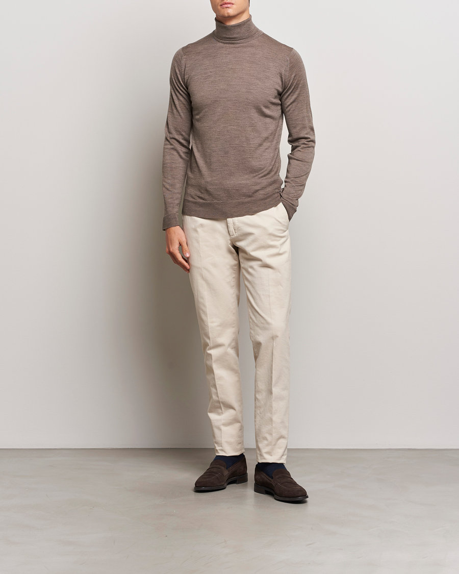 Herren | Pullover | John Smedley | Cherwell Extra Fine Merino Rollneck Mushroom Brown