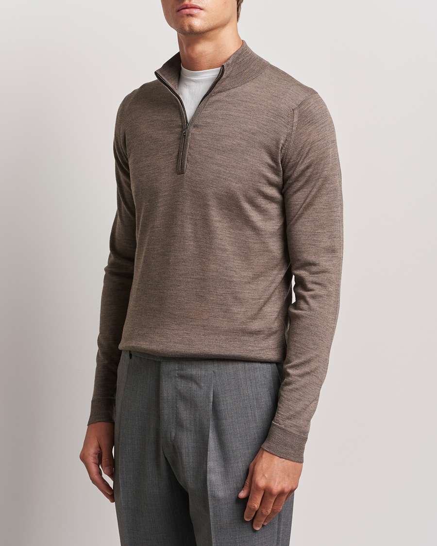 Herren | Pullover | John Smedley | Barrow Extra Fine Merino Half Zip Mushroom Brown