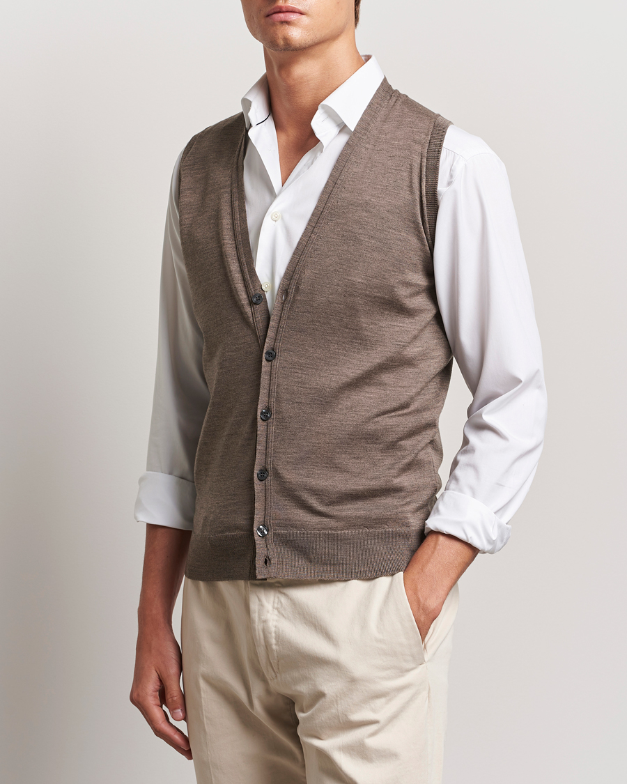 Herren | Pullunder | John Smedley | Huntswood Slim Fit Waistcoat Mushroom Brown