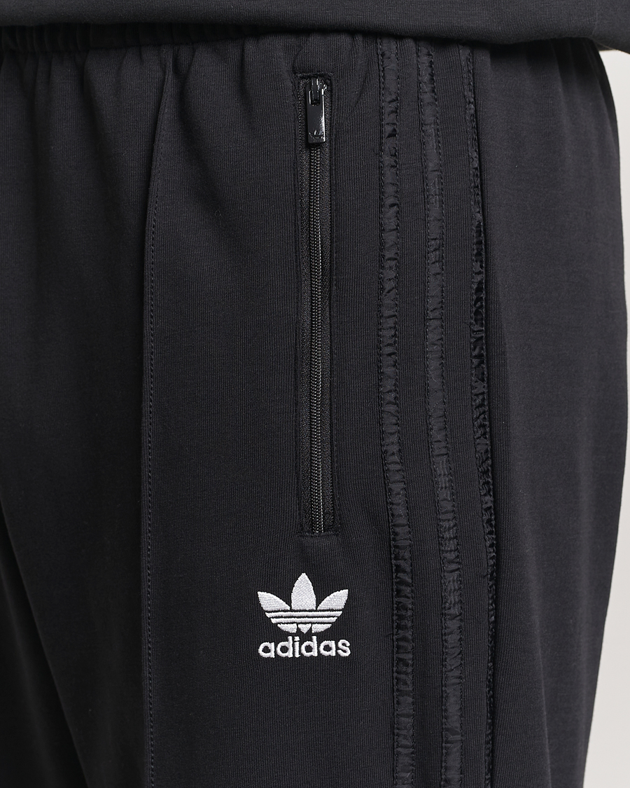adidas Originals Monogram Track Pants Black bei Care of Carl