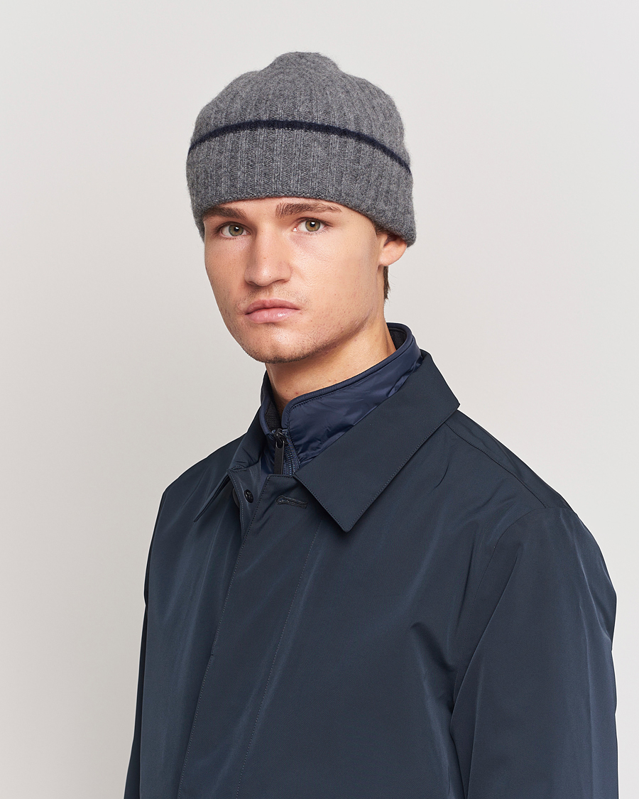 Herren | Amanda Christensen Rib Knitted Cashmere Paspoal Cap Grey Melange | Amanda Christensen | Rib Knitted Cashmere Paspoal Cap Grey Melange