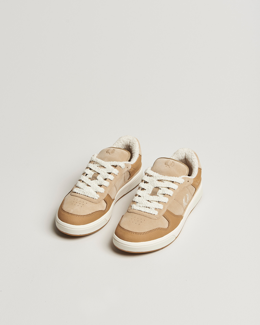 Herren | Fred Perry B300 Textured Nubuck/Suede Sneaker Warmstone/Ecru | Fred Perry | B300 Textured Nubuck/Suede Sneaker Warmstone/Ecru