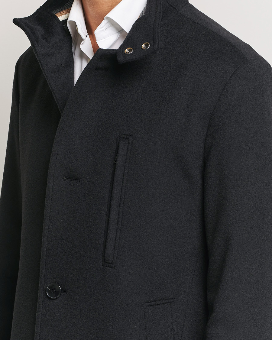 Black collar coat sale