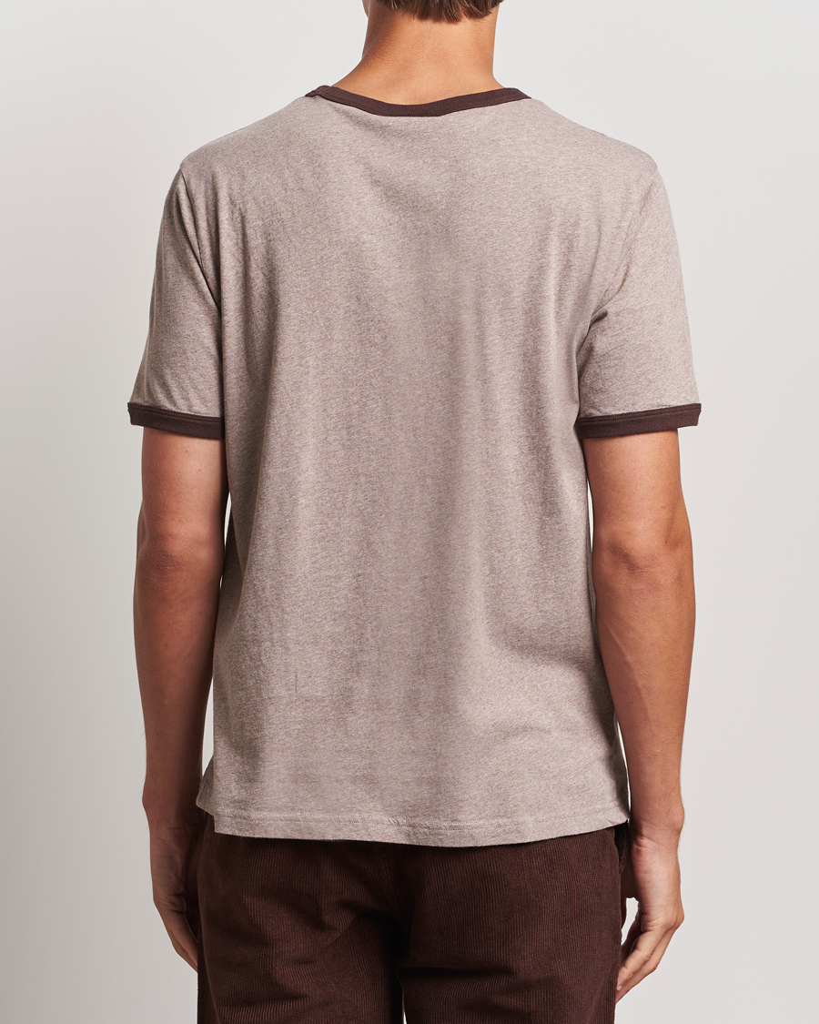Herren | T-Shirts | Nudie Jeans | Ricky Bad At Sport T-Shirt Beige Melange