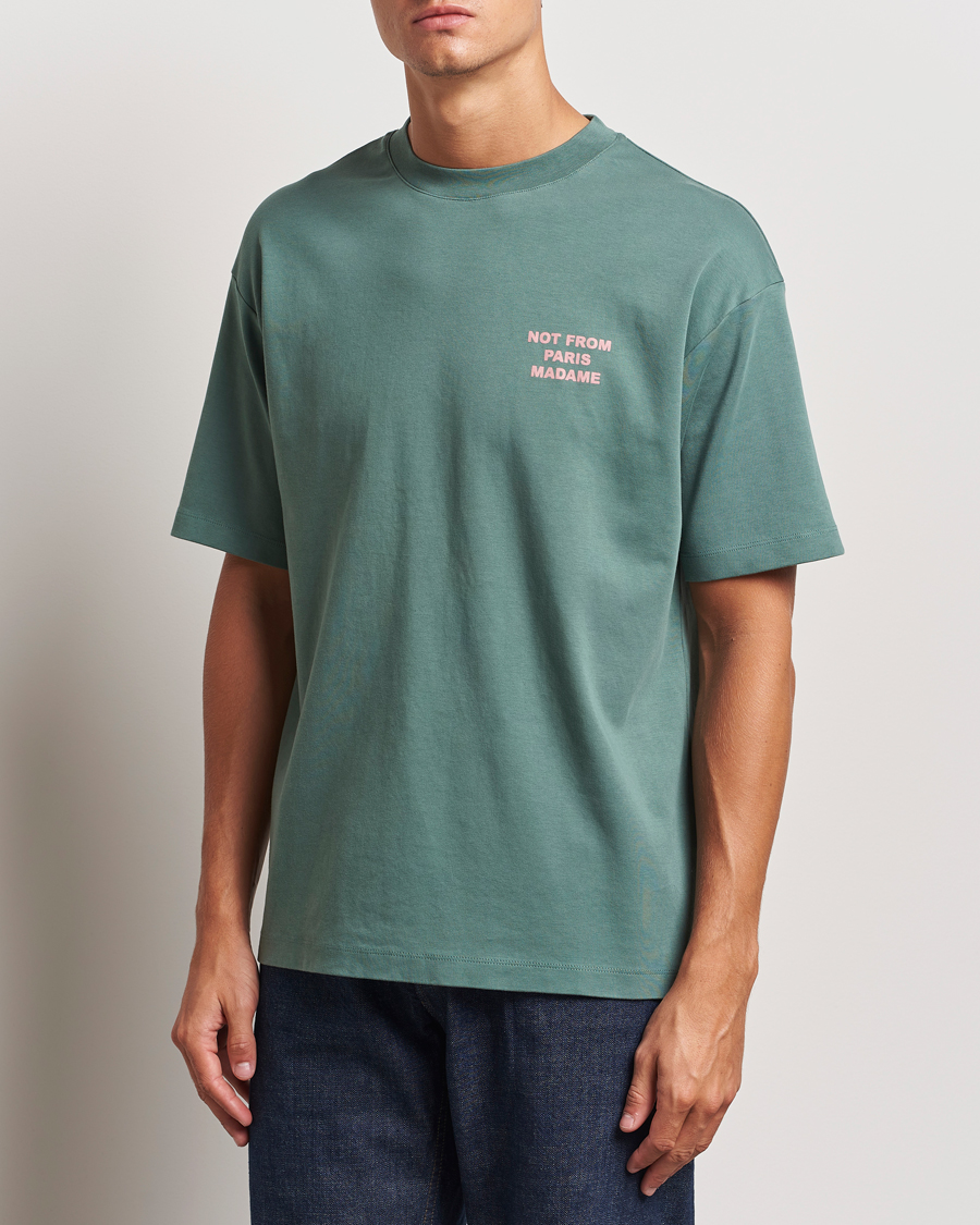 Herren | T-Shirts | Drôle de Monsieur | Slogan T-Shirt Dark Green