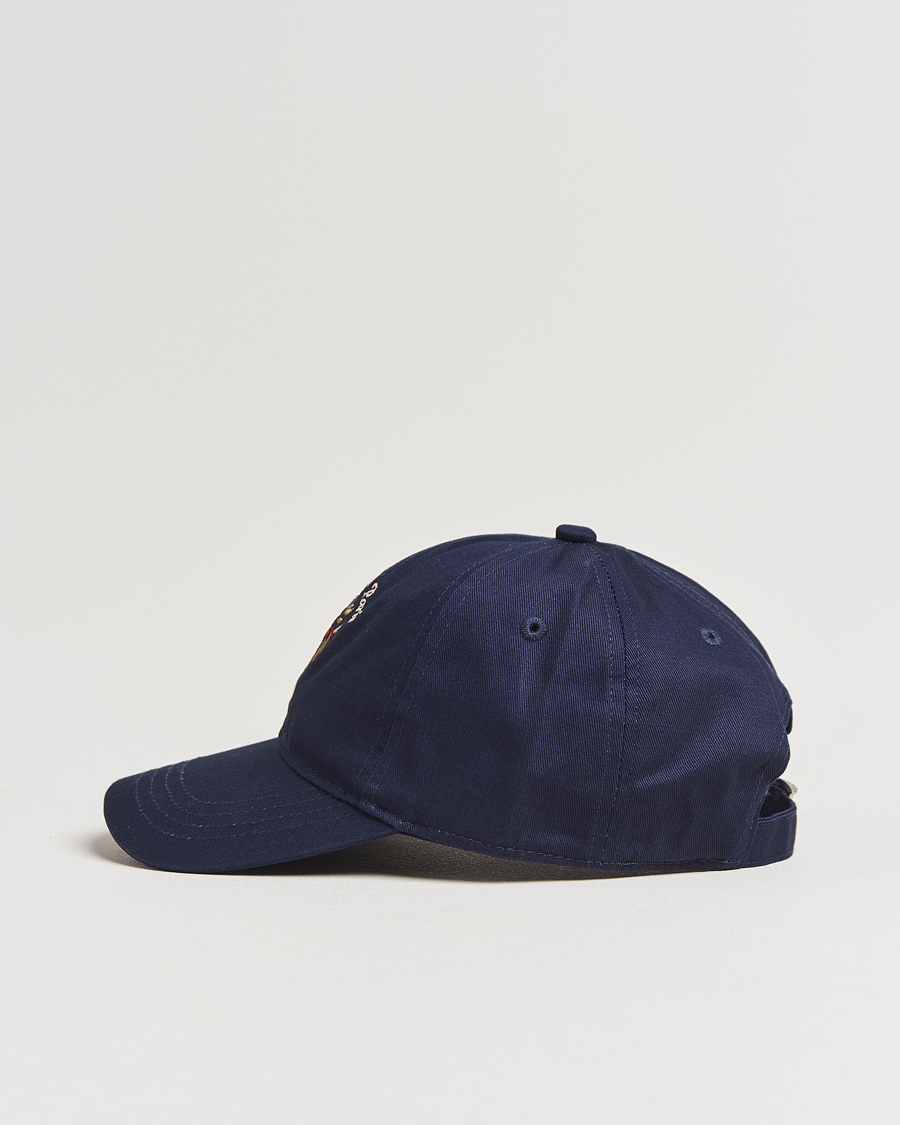 Herren | Drôle de Monsieur Flower Slogan Baseball Cap Dark Navy | Drôle de Monsieur | Flower Slogan Baseball Cap Dark Navy