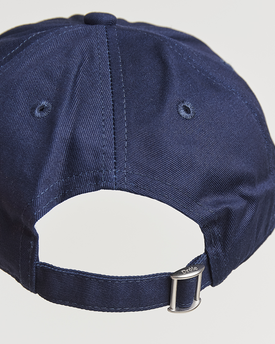 Herren | Drôle de Monsieur Flower Slogan Baseball Cap Dark Navy | Drôle de Monsieur | Flower Slogan Baseball Cap Dark Navy