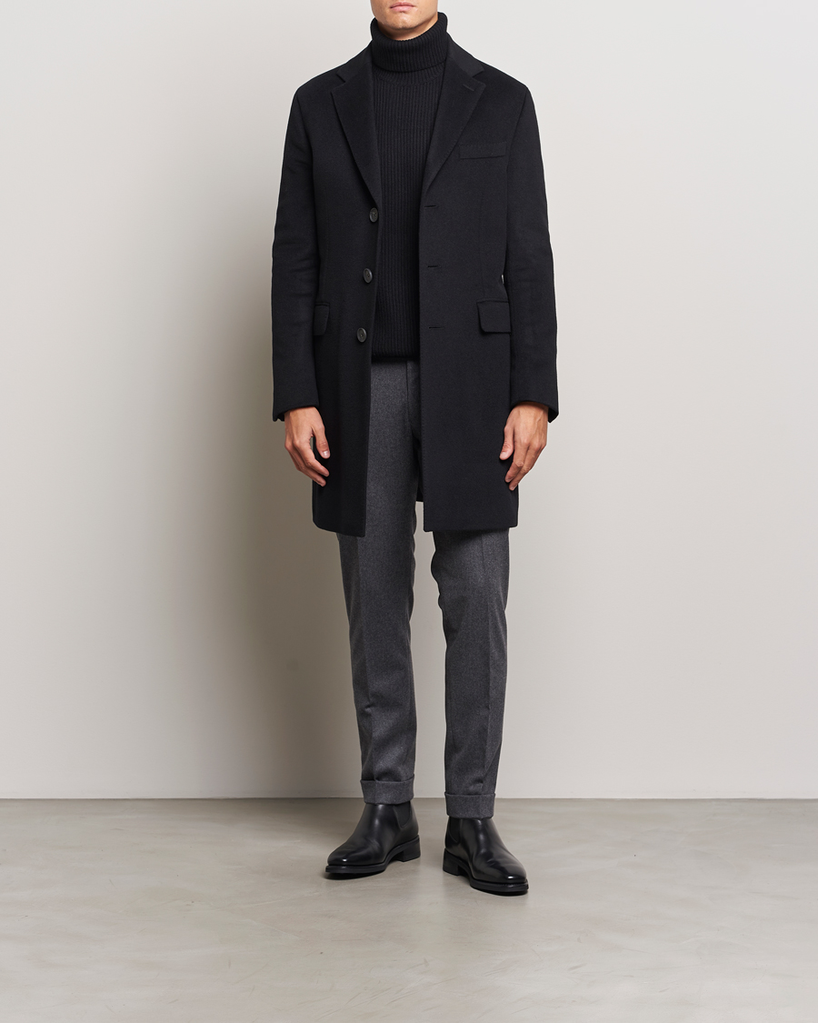 Oscar Jacobson Syar Wool Cashmere Coat Black bei Care of Carl