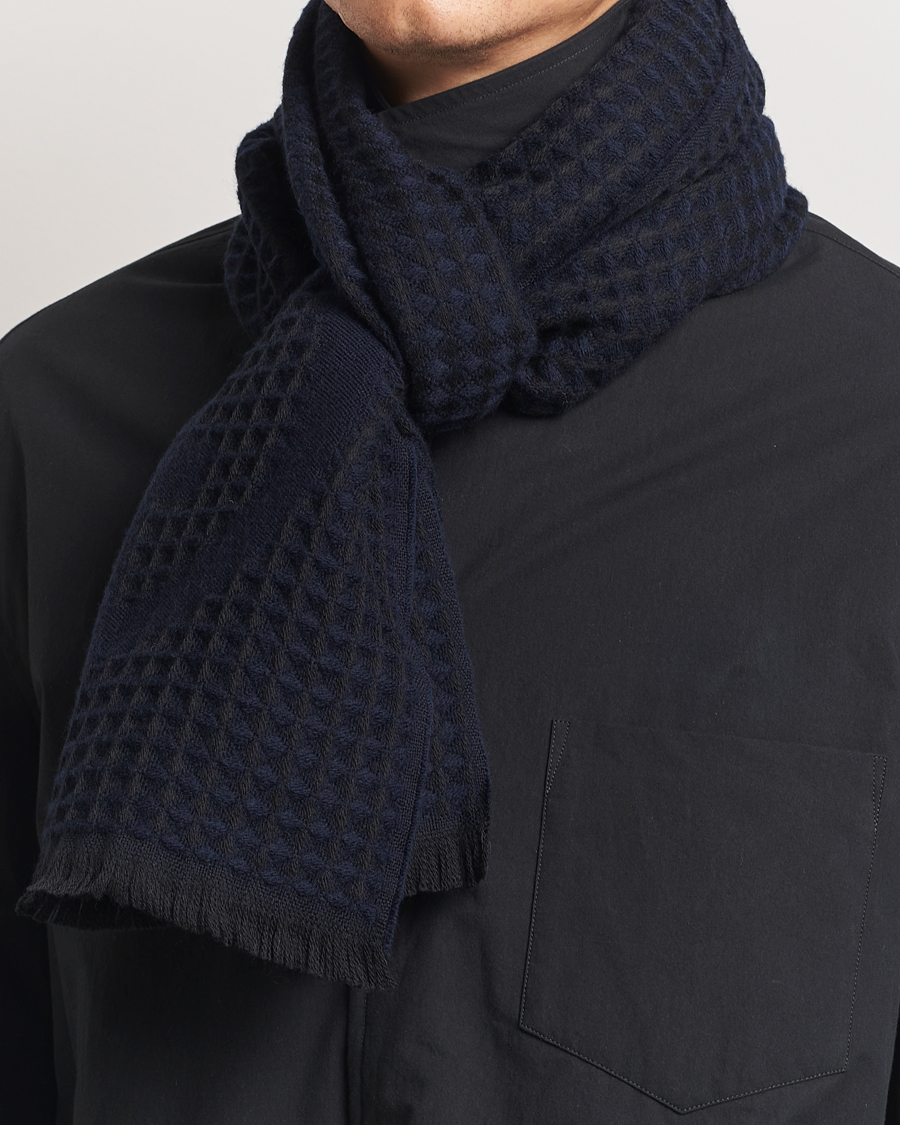 Giorgio Armani Wool Waffle Knit Scarf Navy