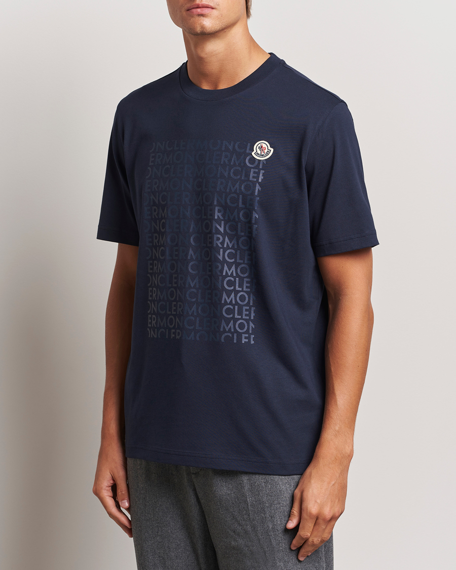 Herren | T-Shirts | Moncler | All Over Lettering T-Shirt Navy