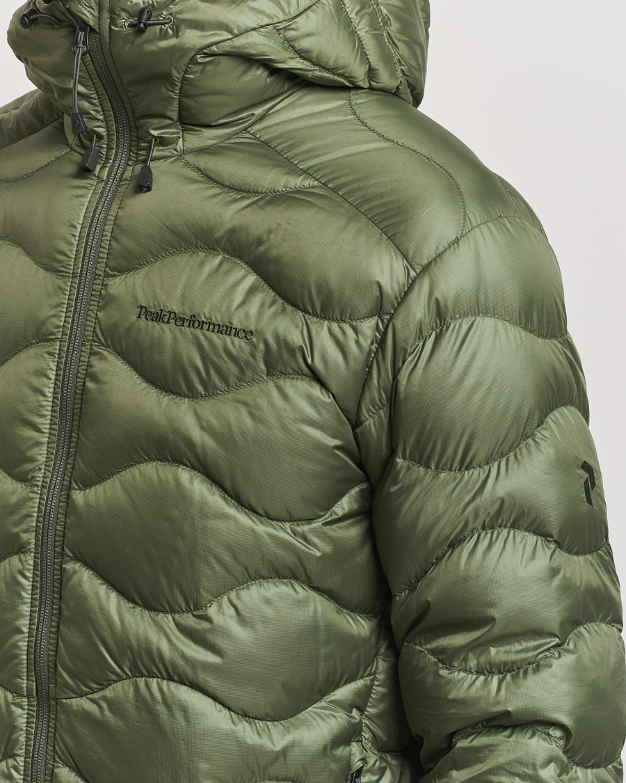 Herren | Jacken | Peak Performance | Helium Down Hooded Jacket Pine Needle
