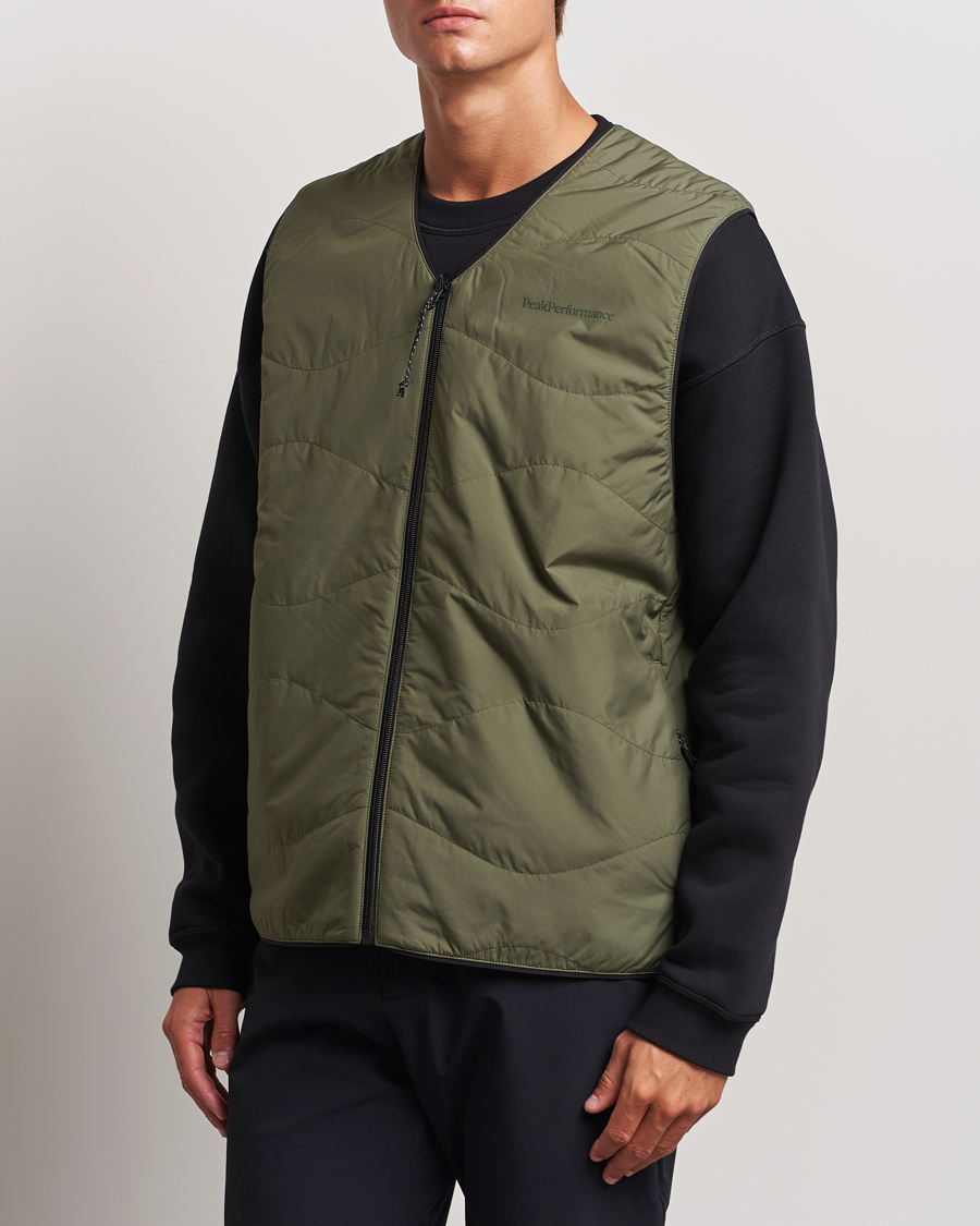 Herren | Jacken | Peak Performance | Insulated Reversable Vest Pine Needle