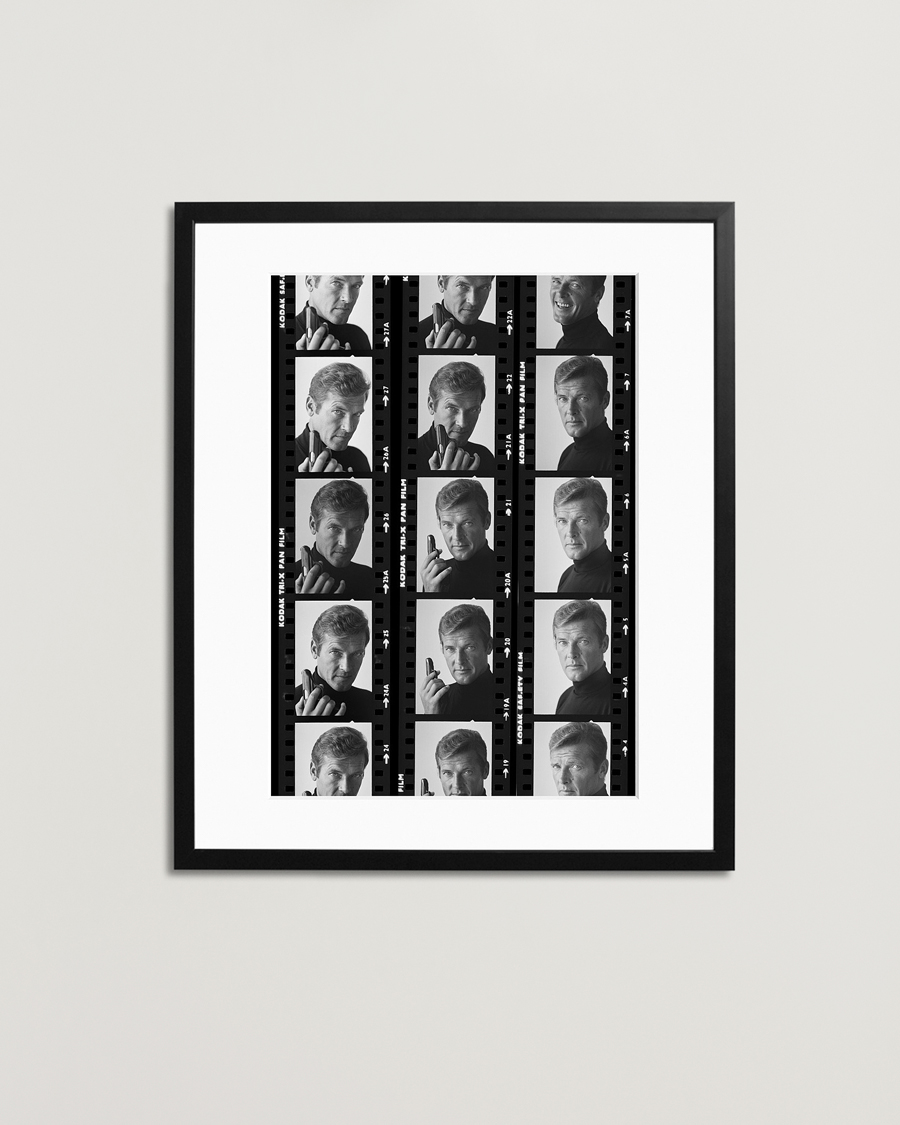 Herren | Bilder | Sonic Editions | Framed Roger Moore Contact Sheet
