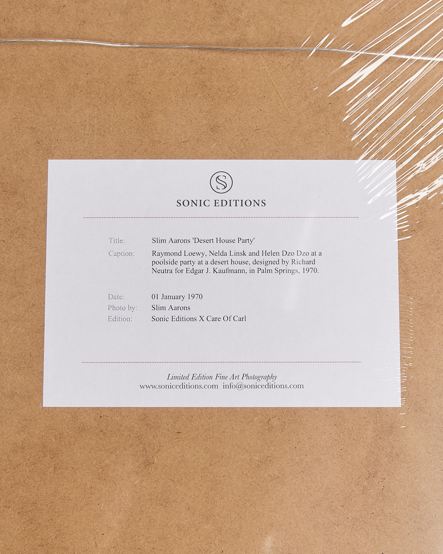 Herren | Bilder | Sonic Editions | Framed Slim Aarons Desert House Party