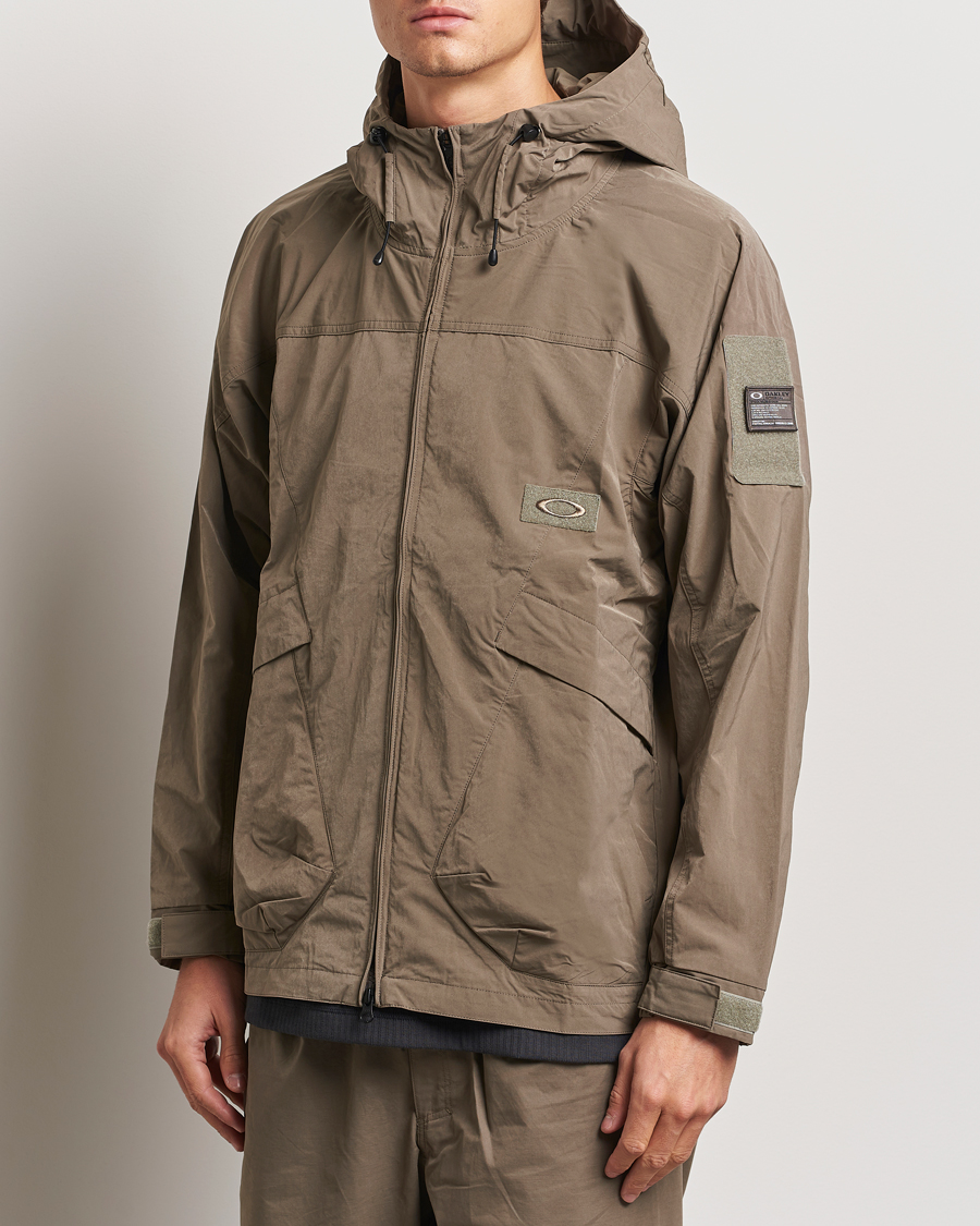Supreme riot jacket hotsell