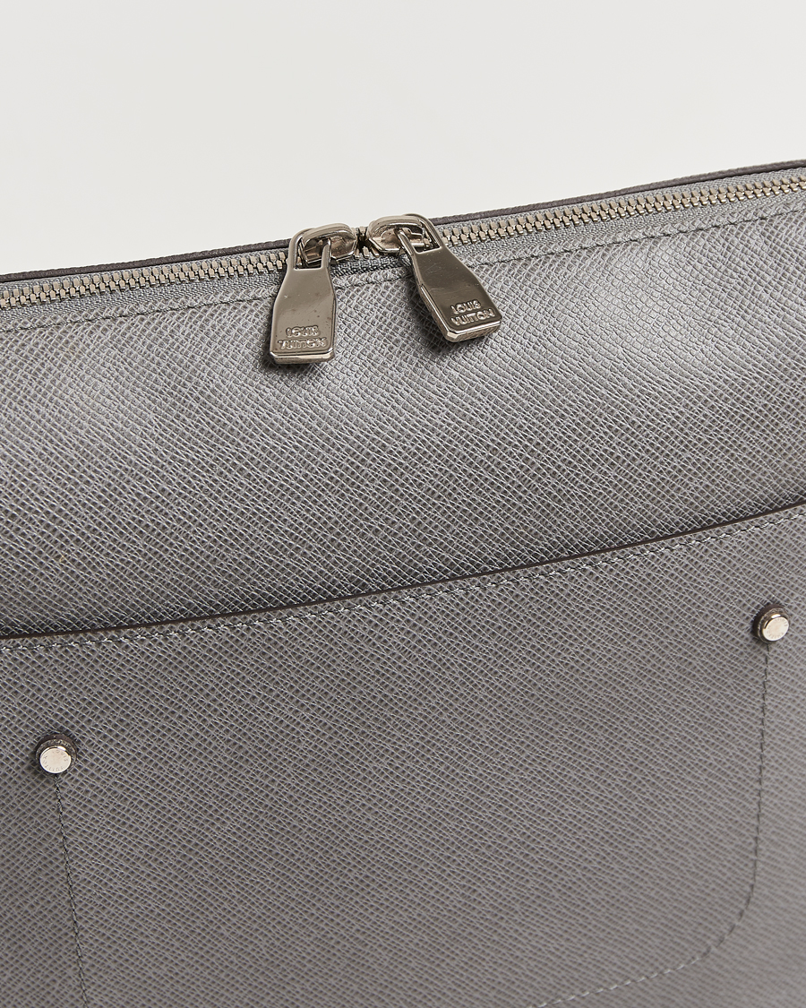 Herren | Pre-Owned & Vintage Bags | Louis Vuitton Pre-Owned | Gray Taiga PM Messenger Bag Grigori