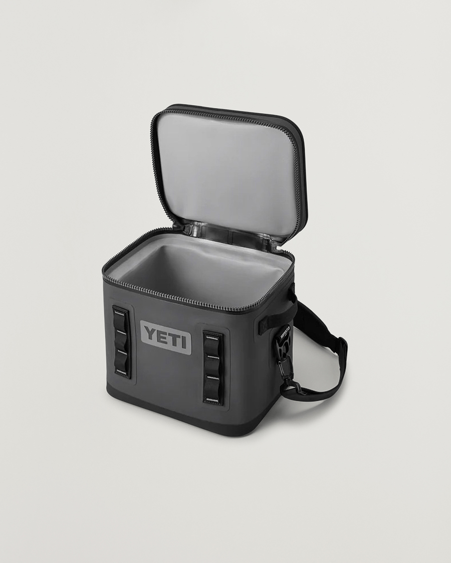 Herren | Outdoor living | YETI | Hopper Flip 12 Soft Cooler Charcoal