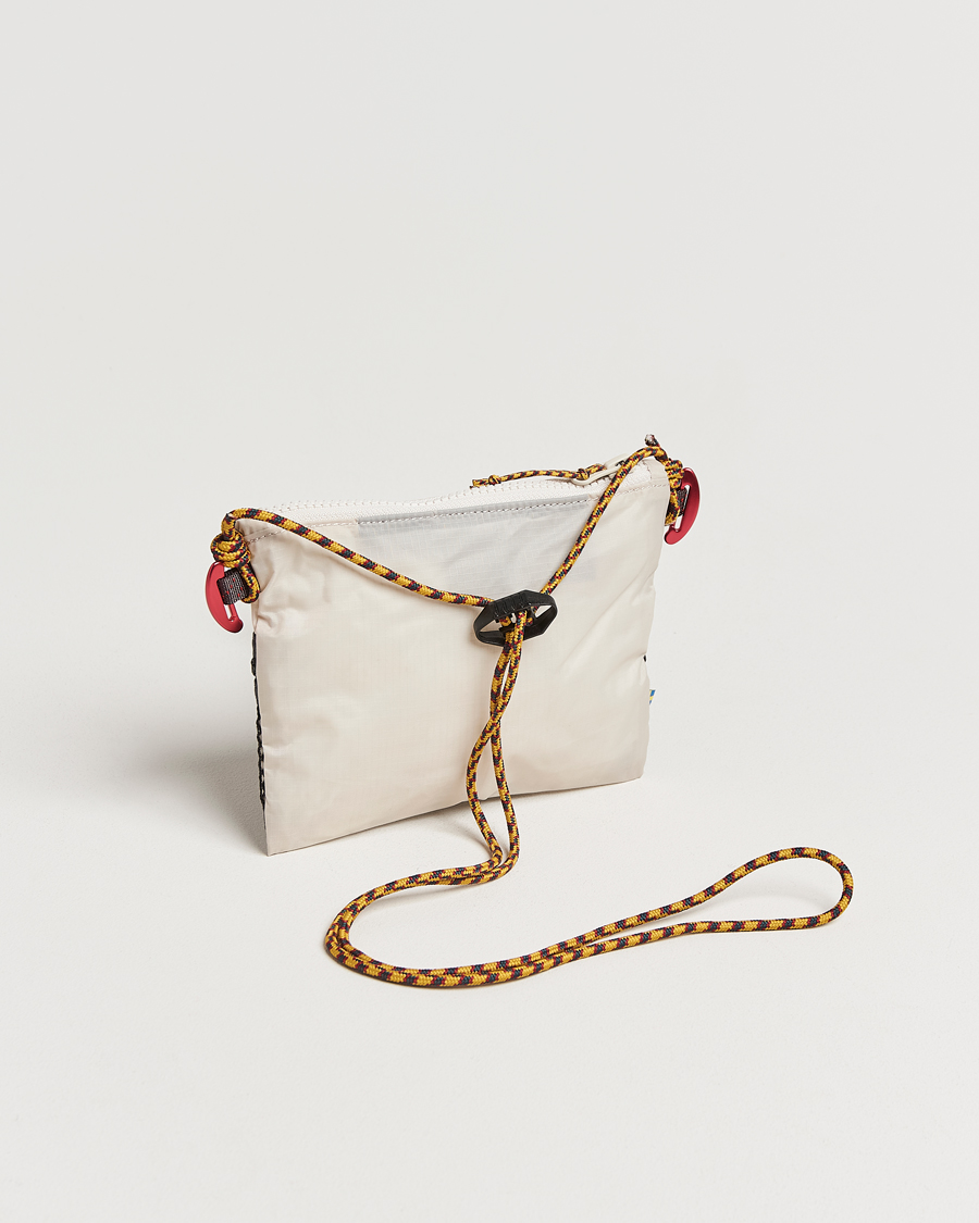 Herren | Taschen | Klättermusen | Algir Accessory Bag Small Putty Grey